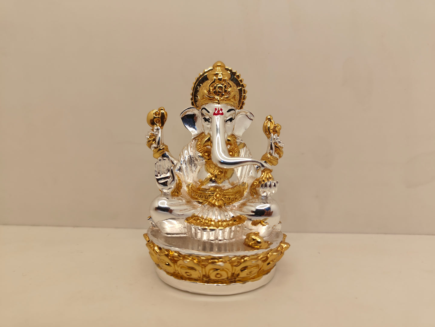 Gold and Silver Plated Lord Ganesha: Divine Beauty in Gold and Silver